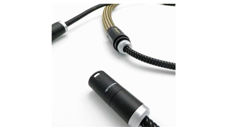 Silver Dart Audio Interconnect Cables