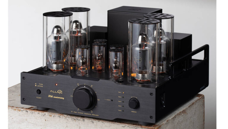 T-2000 30th Anniversary Integrated Amplifier
